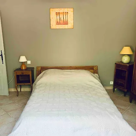 3 Pieces Dans Maison En Rez-de-jardin * Peymeinade